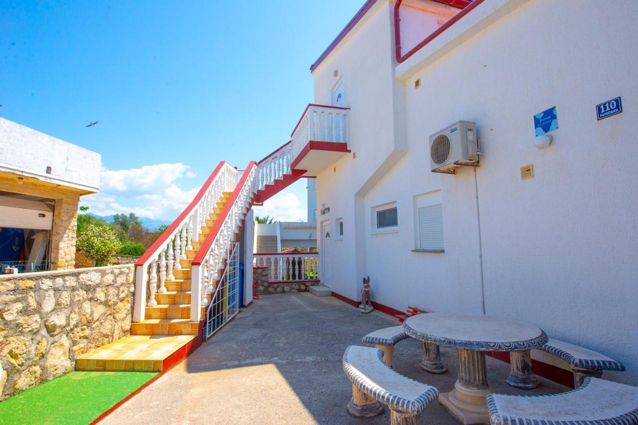 Garden Resort - Apartments Ruzmarin Potocnica Zewnętrze zdjęcie
